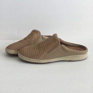 Earth Origins Women’s Emilia Slip-Ons Wheat Size 11